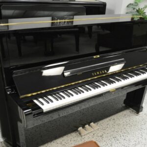 Yamaha U2