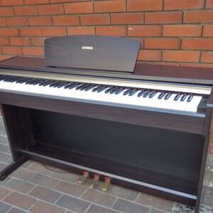 Yamaha YDP 123