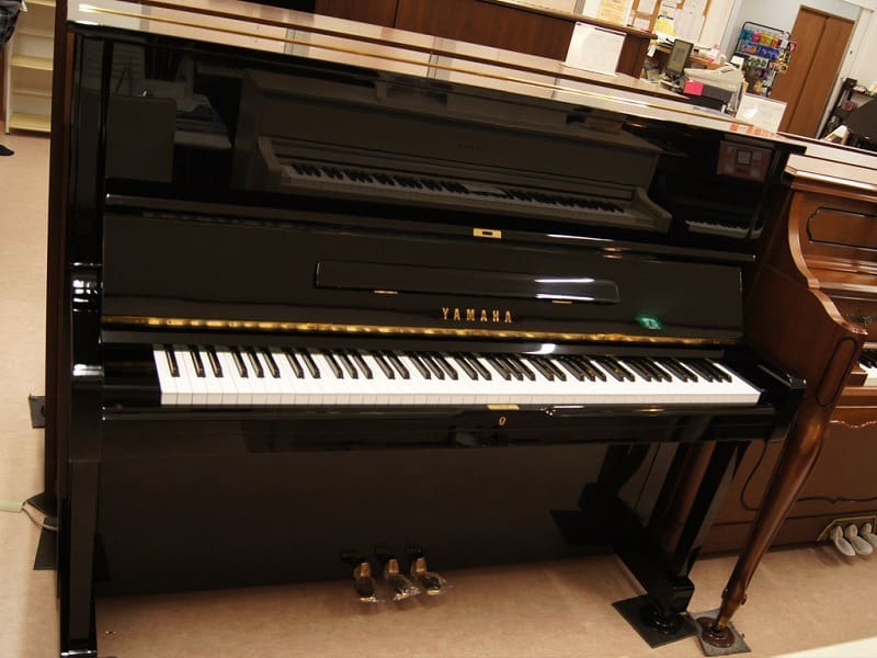 Yamaha U1E Yamaha U1E